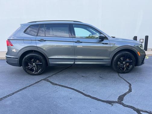 2023 Volkswagen Tiguan 2.0T SE R-Line Black 4MOTION