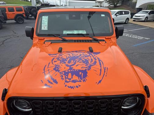 2025 Jeep Gladiator Willys