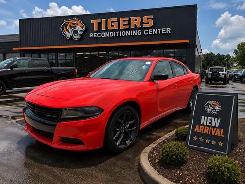 Go Mango 2022 Dodge Charger SXT