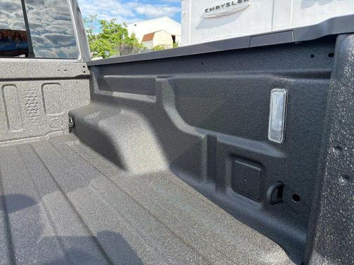 Granite Crystal Metallic Clearcoat 2026 Jeep Gladiator 85th Anniversary Edition