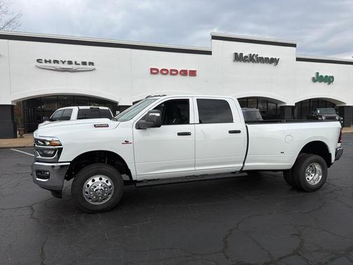 2026 RAM 3500 Tradesman Crew Cab 4x4 8' Box