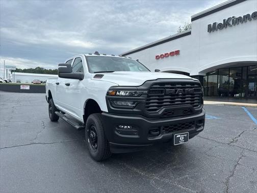 2025 RAM 2500 Tradesman Crew Cab 4x4 6'4' Box