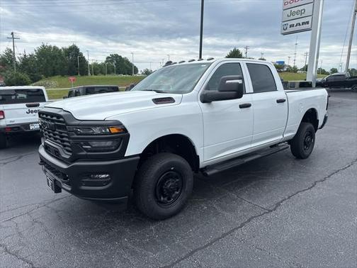 2025 RAM 2500 Tradesman Crew Cab 4x4 6'4' Box