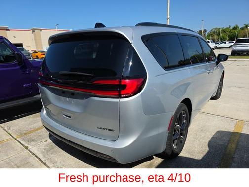 2023 Chrysler Pacifica Limited