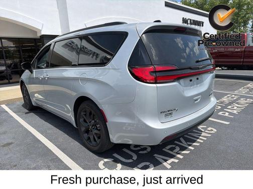 Silver Mist Clearcoat 2023 Chrysler Pacifica Limited
