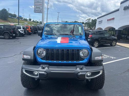2025 Jeep Gladiator Sport S