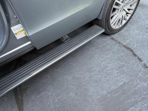 Iconic Silver Metallic 2022 Ford Expedition Limited