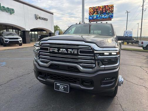 Granite Crystal Metallic Clearcoat 2026 RAM 3500 Laramie Crew Cab 4x4 8' Box