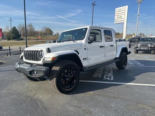 2025 Jeep Gladiator Nighthawk