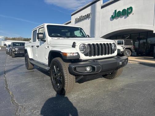 2025 Jeep Gladiator Nighthawk
