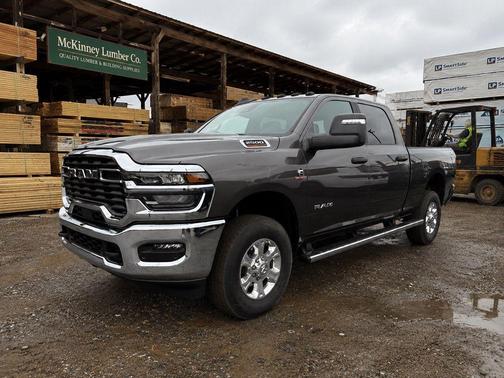 Granite Crystal Metallic Clearcoat 2026 RAM 2500 Big Horn Crew Cab 4x4 6'4' Box