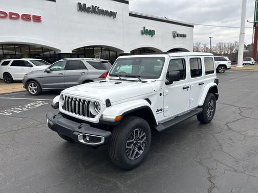 2026 Jeep Wrangler 4-Door Sahara 4x4