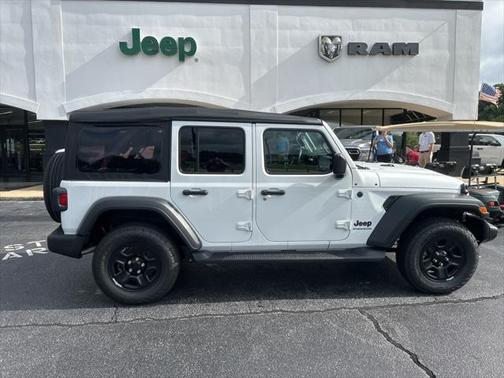 2025 Jeep Wrangler Sport
