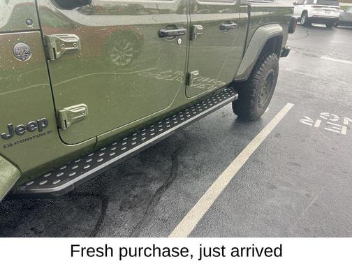 2023 Jeep Gladiator Sport S