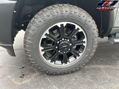 Ceramic Gray Clearcoat 2026 RAM 2500 Warlock Crew Cab 4x4 6'4' Box