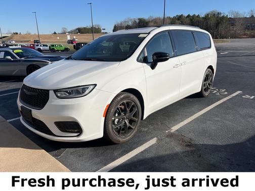 2025 Chrysler Pacifica Limited