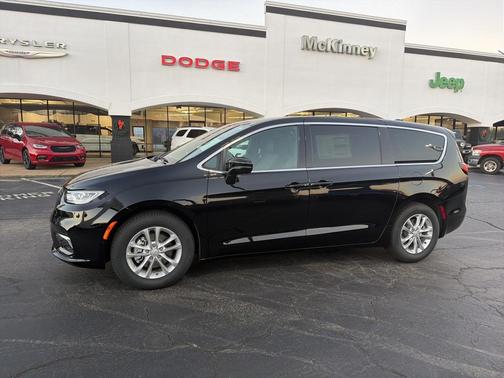 2026 Chrysler Pacifica L