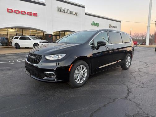 2026 Chrysler Pacifica L