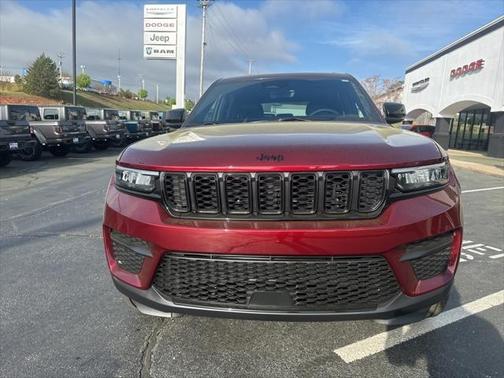 2025 Jeep Grand Cherokee Altitude