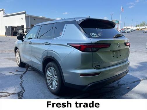 2024 Mitsubishi Outlander ES 2.5 2WD