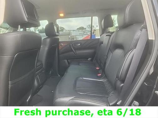 2017 INFINITI QX80 Base