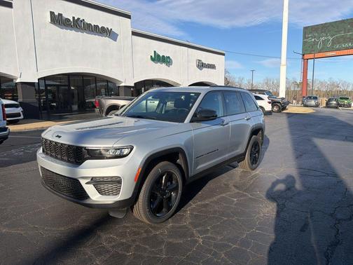 2025 Jeep Grand Cherokee Altitude