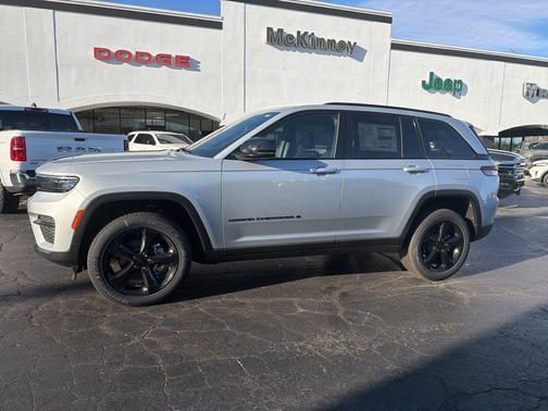 2025 Jeep Grand Cherokee Altitude