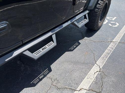Black Clearcoat 2018 Jeep Wrangler Unlimited Sport