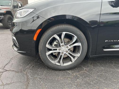 2026 Chrysler Pacifica L