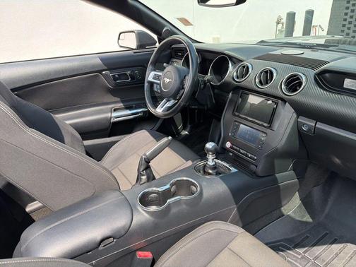Guard Metallic 2015 Ford Mustang V6