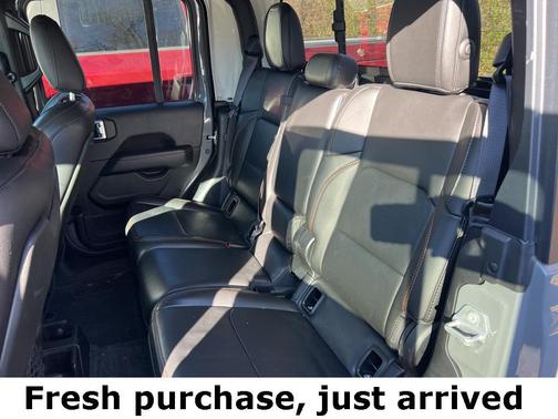 2023 Jeep Gladiator Mojave 4x4