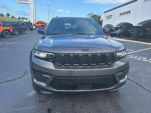 2025 Jeep Grand Cherokee Altitude