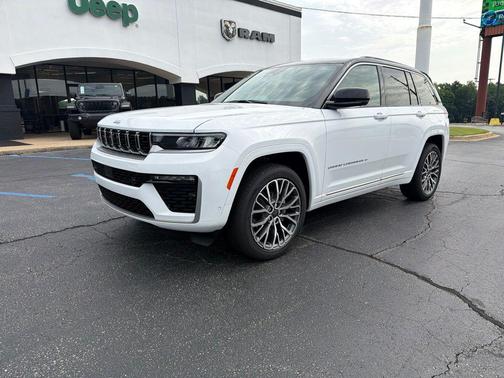 Bright White Clearcoat 2026 Jeep Grand Cherokee Summit