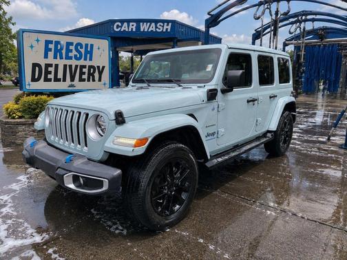 Earl Clearcoat 2023 Jeep Wrangler 4xe Sahara