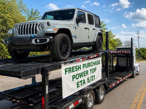 Earl Clearcoat 2023 Jeep Wrangler 4xe Sahara