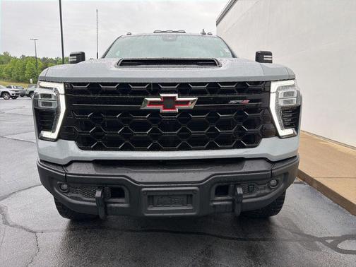 Slate Gray Metallic 2024 Chevrolet Silverado 2500 4WD Crew Cab Standard Bed ZR2