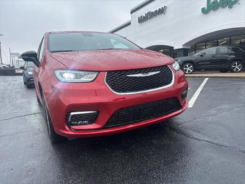 2025 Chrysler Pacifica L