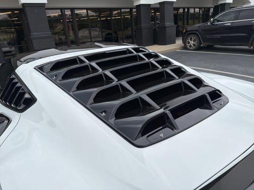 Arctic White 2016 Chevrolet Corvette Stingray Z51