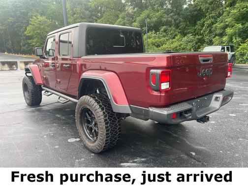 2021 Jeep Gladiator Sport S