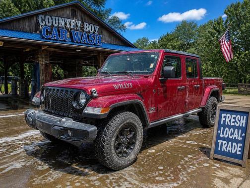 Snazzberry Pearlcoat 2021 Jeep Gladiator Willys 4x4