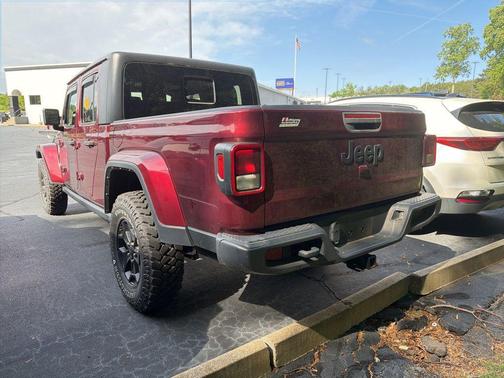 Snazzberry Pearlcoat 2021 Jeep Gladiator Willys 4x4