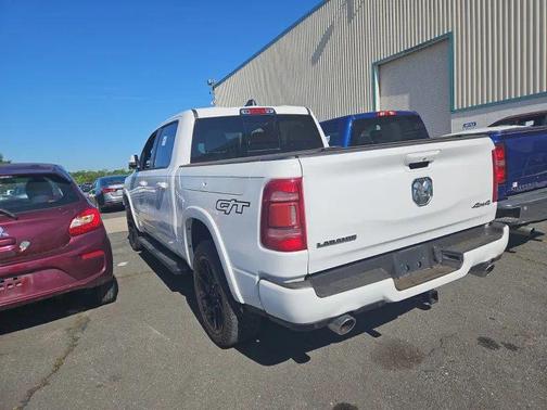 Bright White Clearcoat 2022 RAM 1500 Laramie