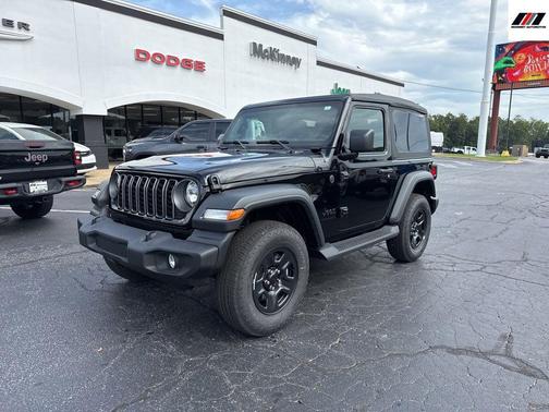 Black Clearcoat 2026 Jeep Wrangler Sport