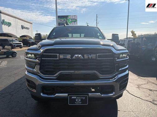 2026 RAM 2500 Tradesman Crew Cab 4x4 6'4' Box
