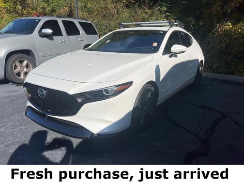 2024 Mazda Mazda3 FWD w/Premium Package