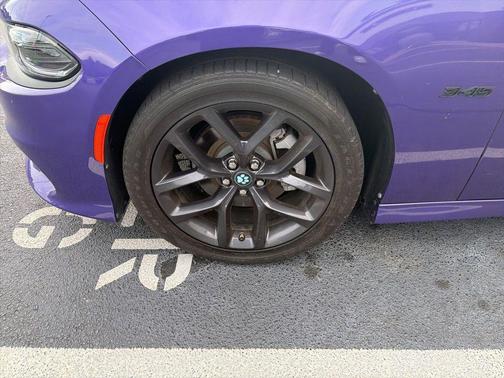 Plum Crazy Pearlcoat 2023 Dodge Charger R/T