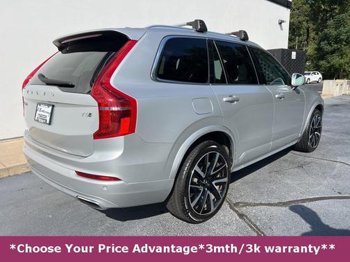2021 Volvo XC90 T6 Momentum