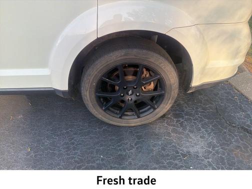 Vice White 2019 Dodge Journey SE