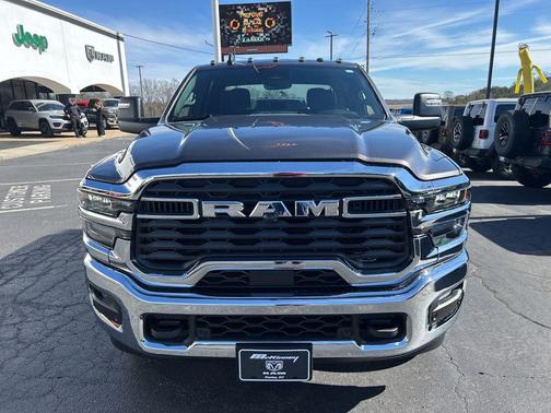 2026 RAM 3500 Big Horn Crew Cab 4x4 8' Box