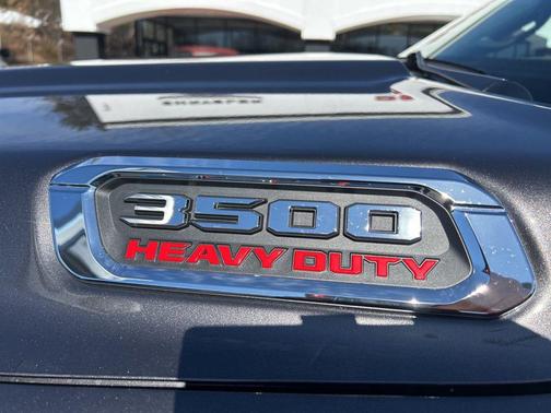 2026 RAM 3500 Big Horn Crew Cab 4x4 8' Box